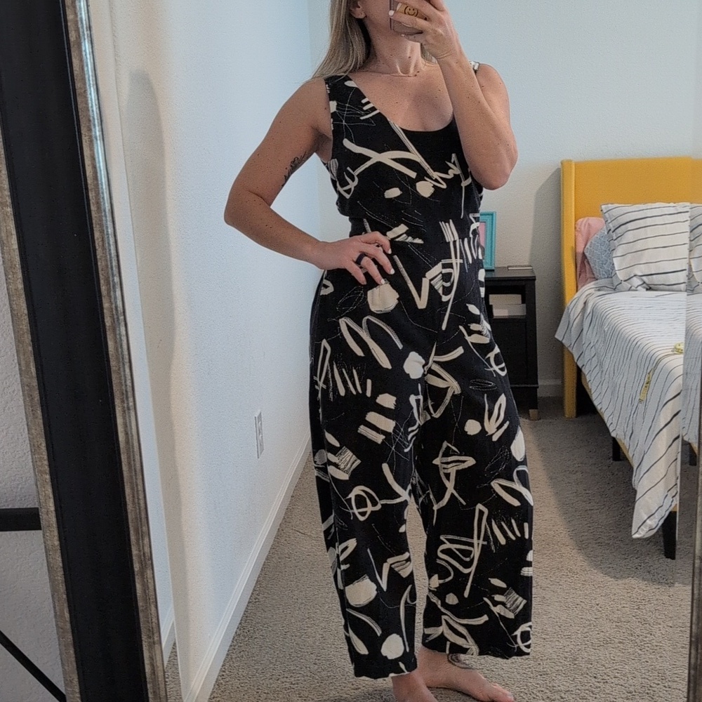Venus Linen Blend Romper Open Back Black And Beige Print Size 6